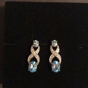 Vintage yellow gold blue earrings